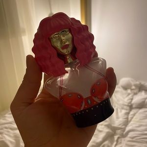 Nicki Minaj “Minajesty”